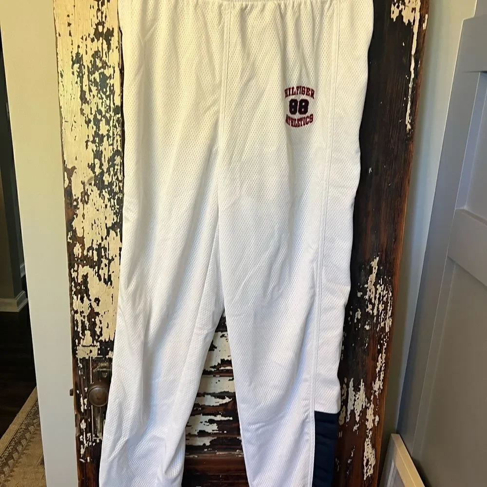 Vintage men’s Tommy Hilfiger Athletics 88 track pants size M brand new.